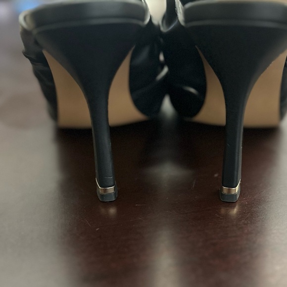 NWOT - KennethCole Heels - Picture 3 of 7